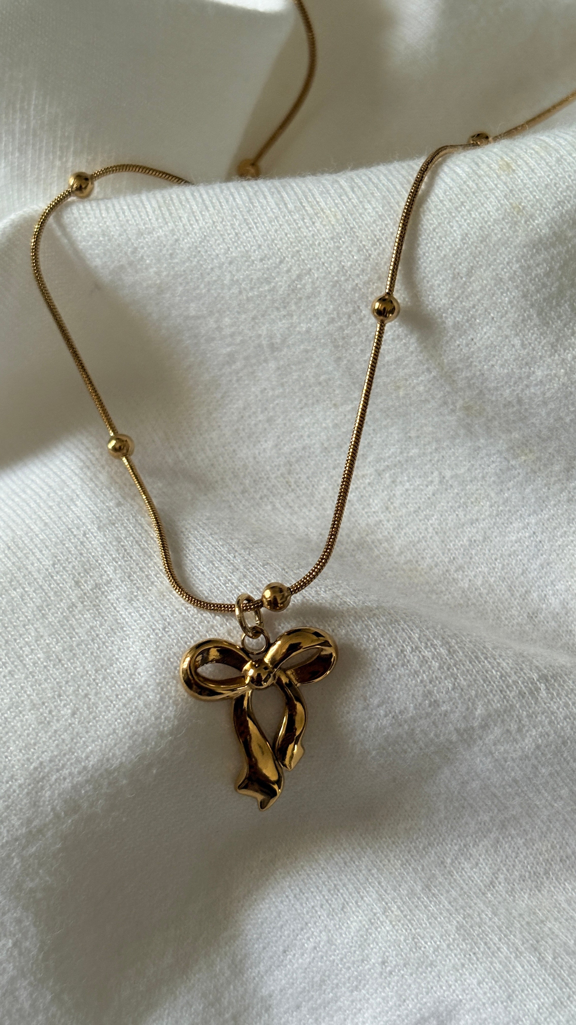 EternaBow Necklace