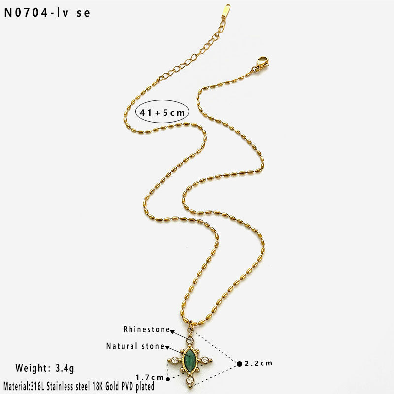 Elaris Pendant Necklace