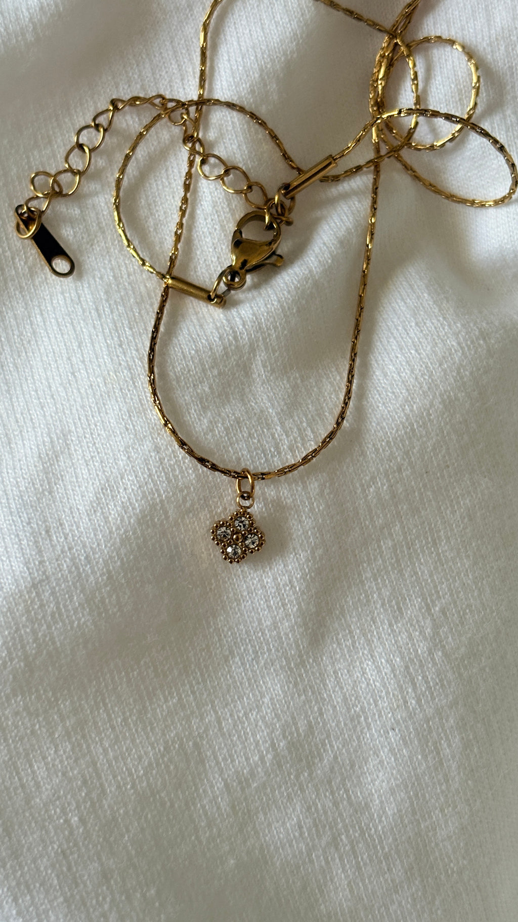 Clovara Necklace