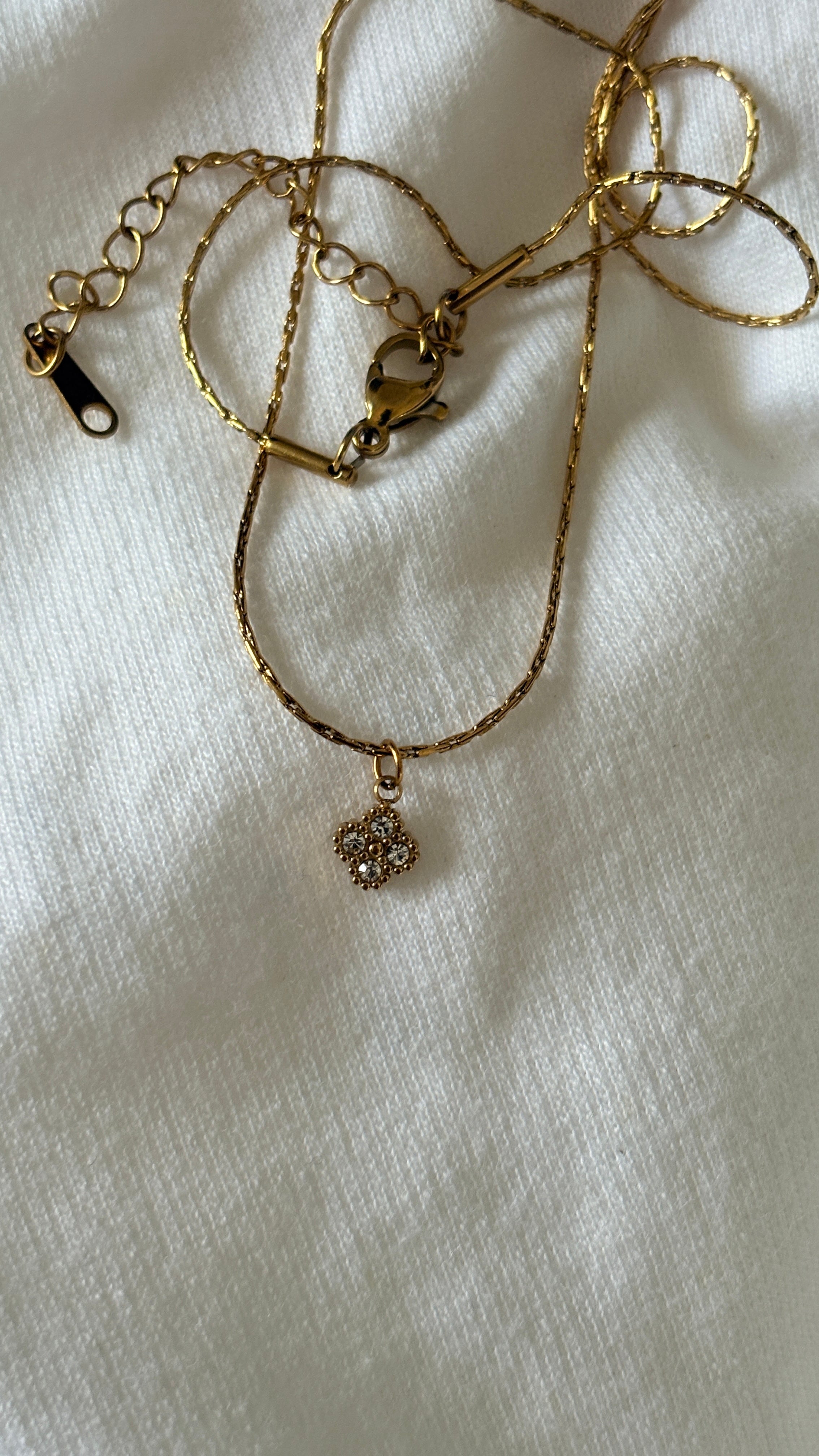 Clovara Necklace