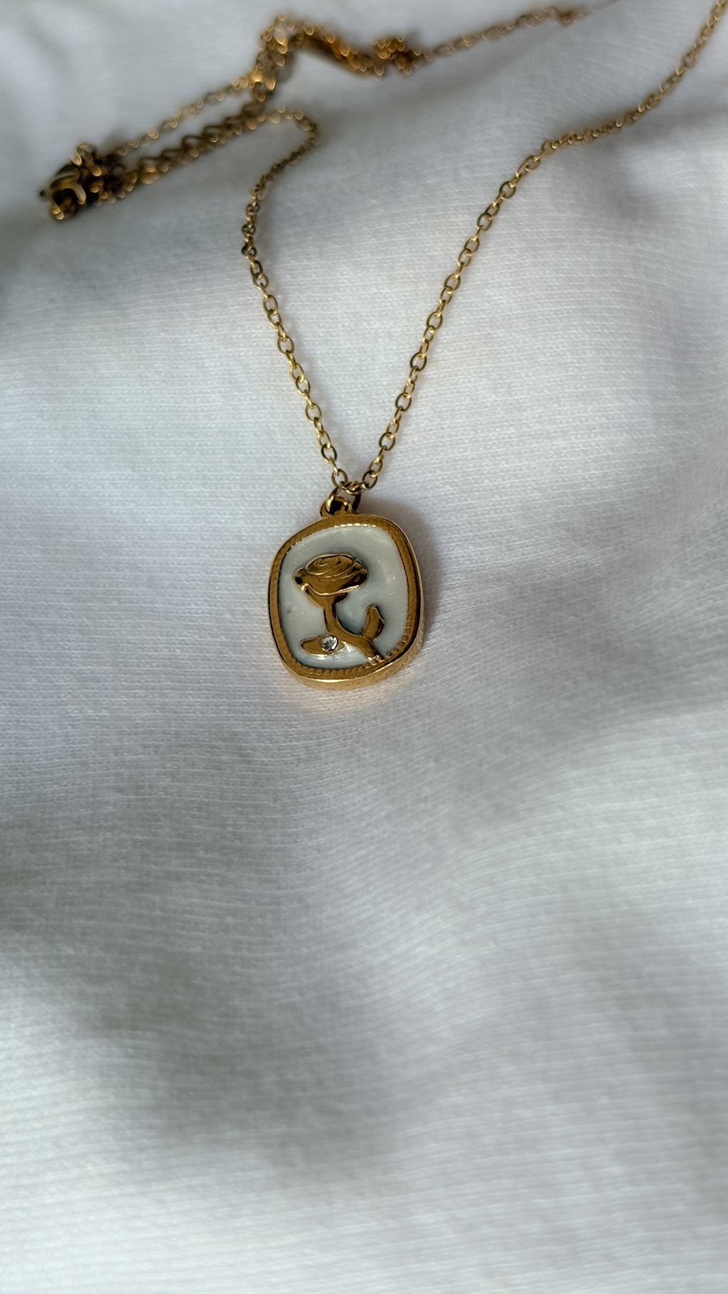 Belle Rose Necklace