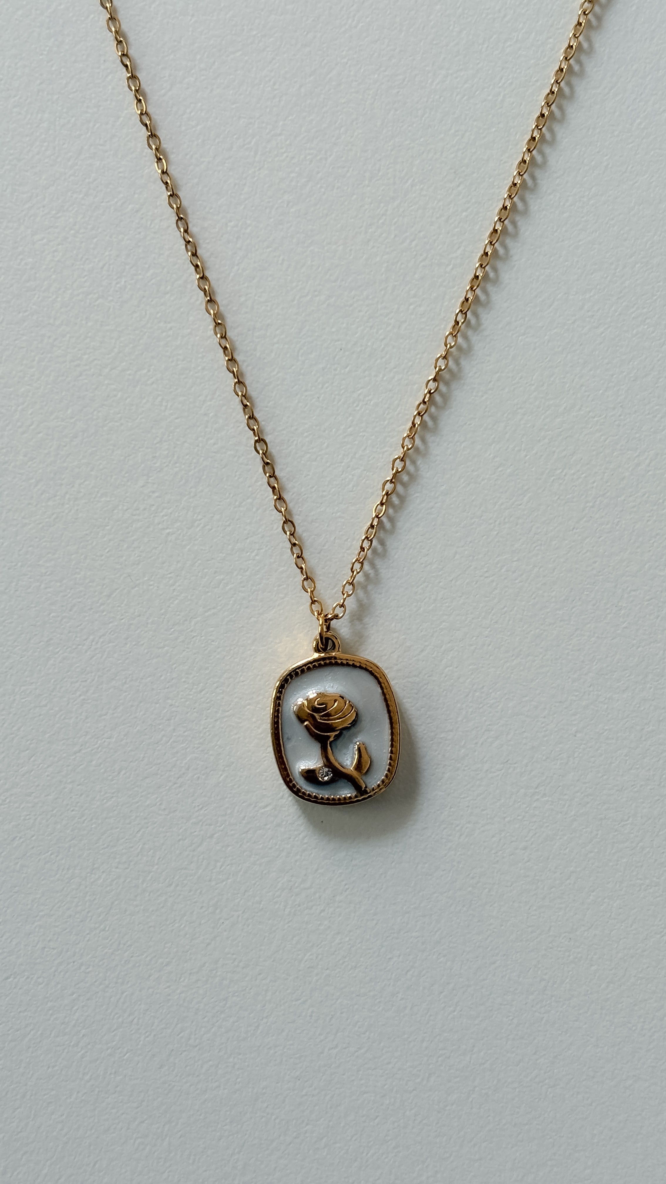 Belle Rose Necklace