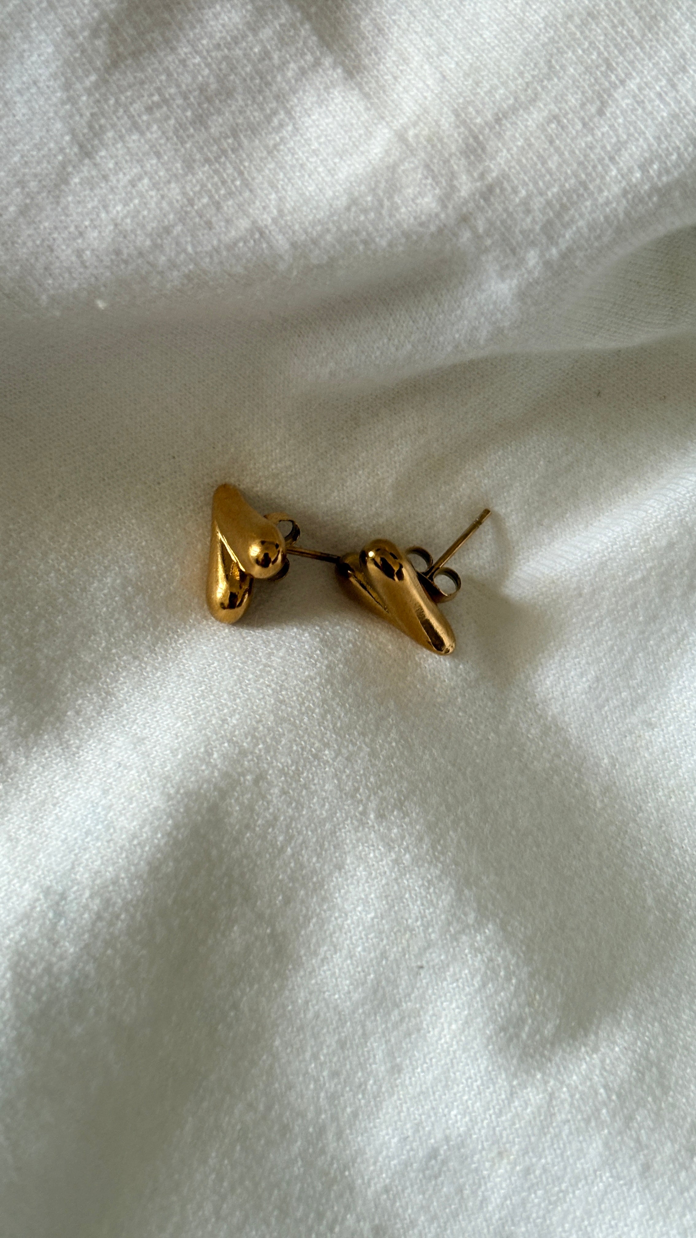 Valentina Studs